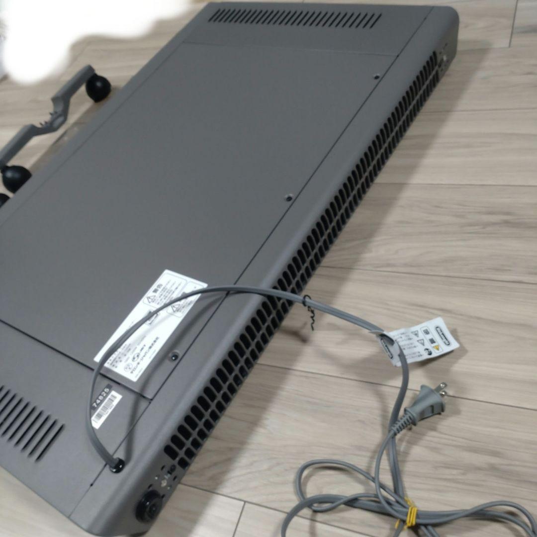 デロンギ 電気パネルヒーター