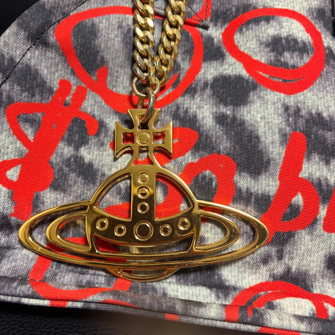 ヴィヴィアンウエストウッド ヤスミン レオパード ハンドバッグ オーブ チャーム