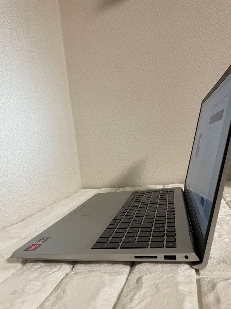 Dell 15 Ryzen 5 7530U・16GBメモリ512GB SSD美品