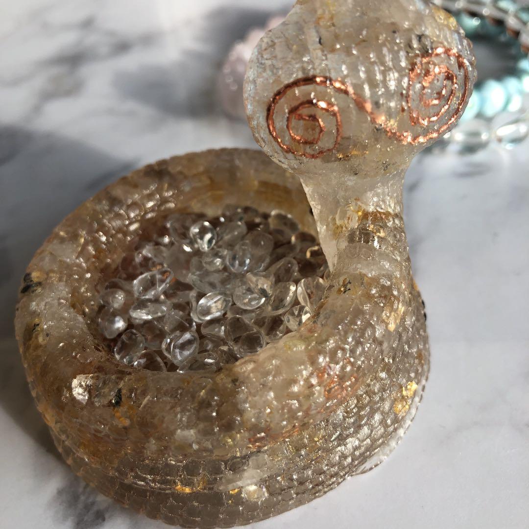 金運　オルゴナイト　コブラ　蛇