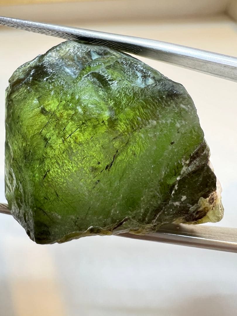 ✴︎値下げ【 天然石 原石 鉱物 】パキスタン産 ペリドット ルードヴィッヒアイト