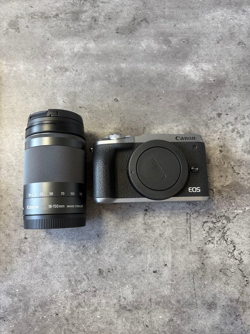 デジタルカメラ EOS M6 Mark II EFM18-150 IS STM kit