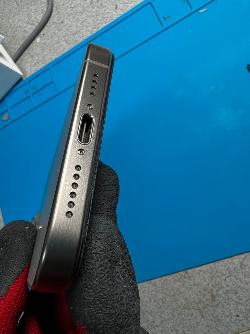 極美品　純正バッテリー100% iPhone15Pro Max 256gb