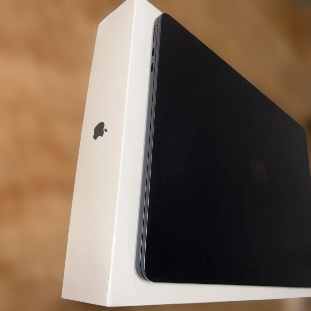 MacBook Air M3 13インチ 8GB 512GB 美品