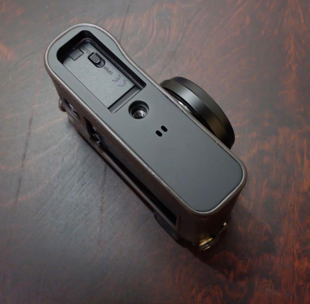 美品 FUJIFILM 富士フイルム X100F ブラック コンデジ