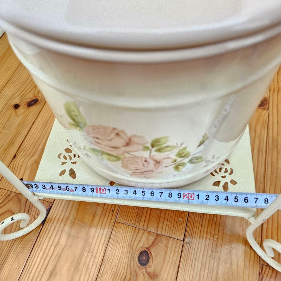 イマンimane ローズ4段ラック　飾り棚　ディスプレイ　アイアン　クリーム