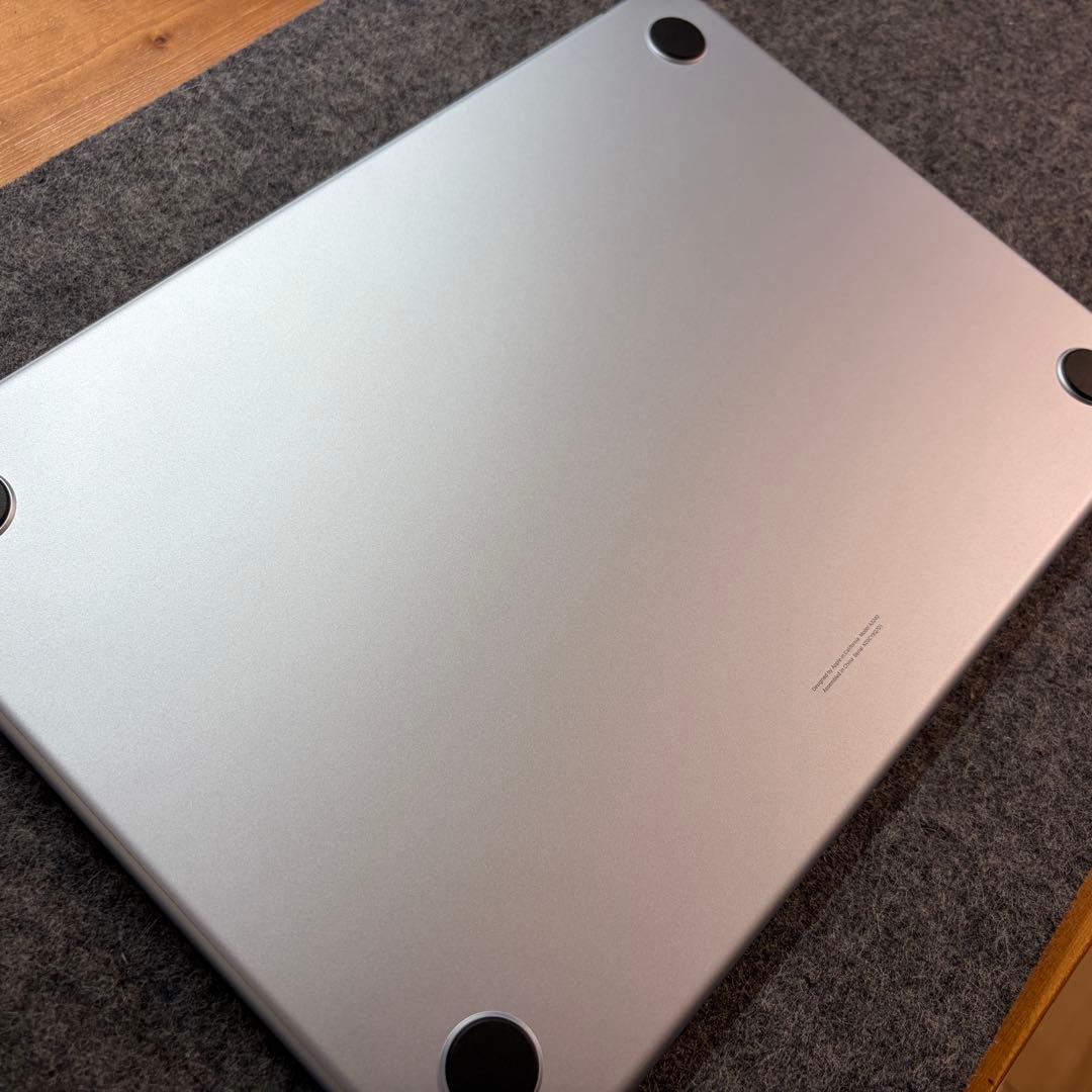 【完美品】MacBook Air 13インチ M4チップ 256GB
