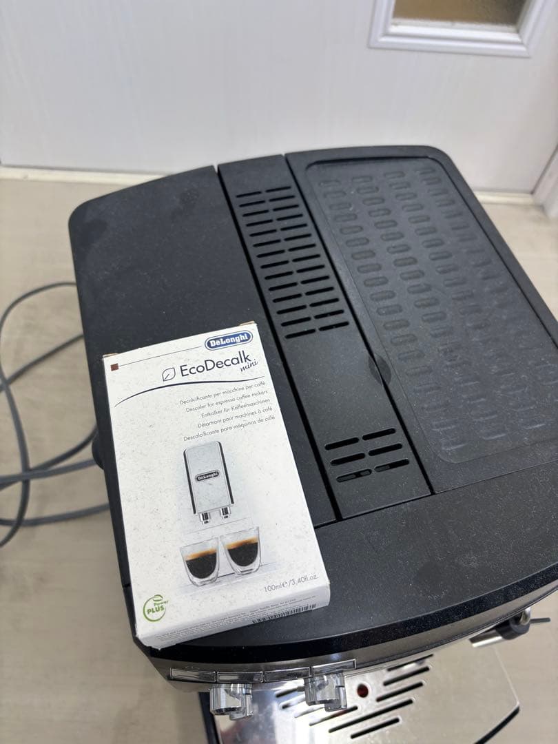 De'Longhi Magnifica コーヒーメーカー　ESAM03110B