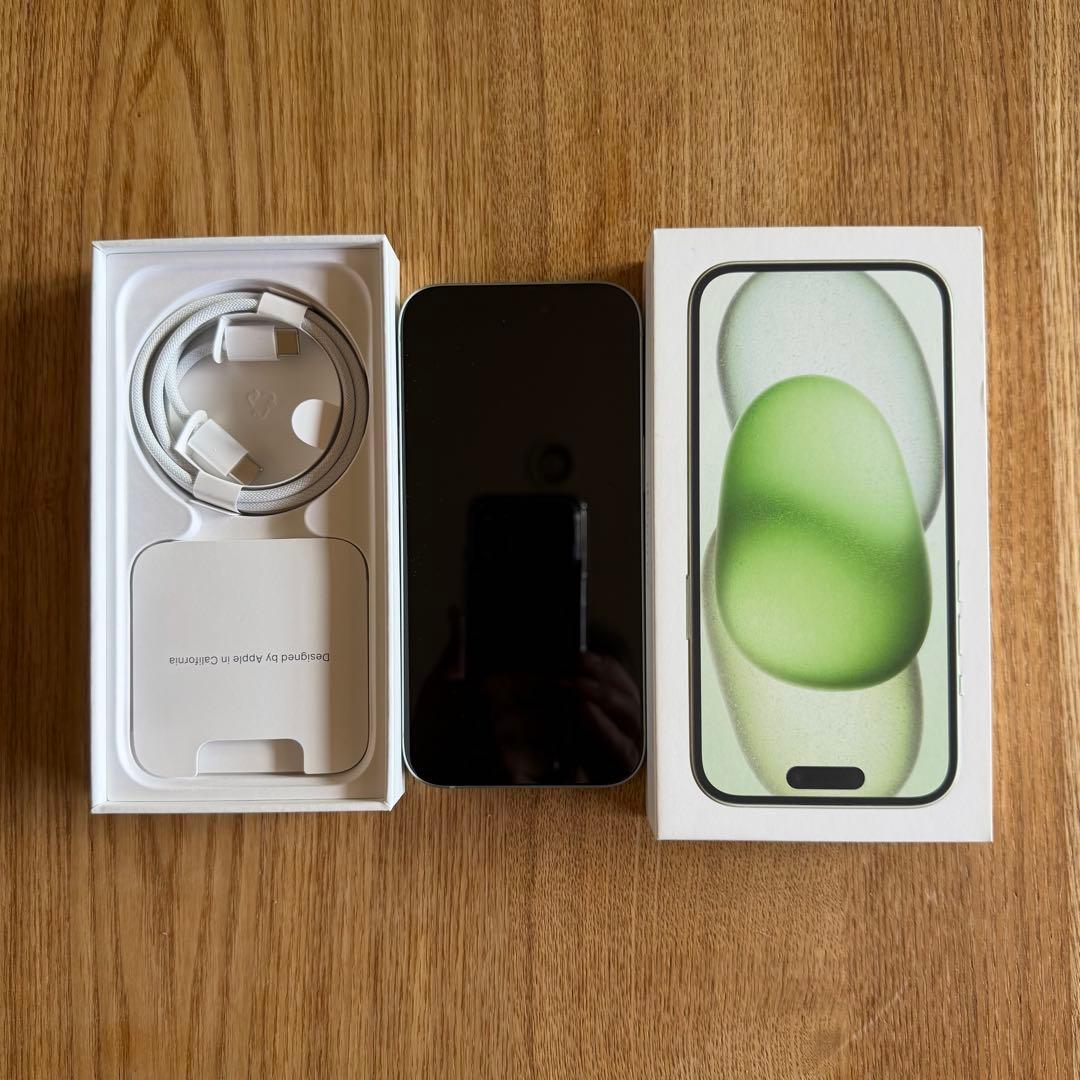 R134　iPhone15 128GB グリーン　SIMフリー