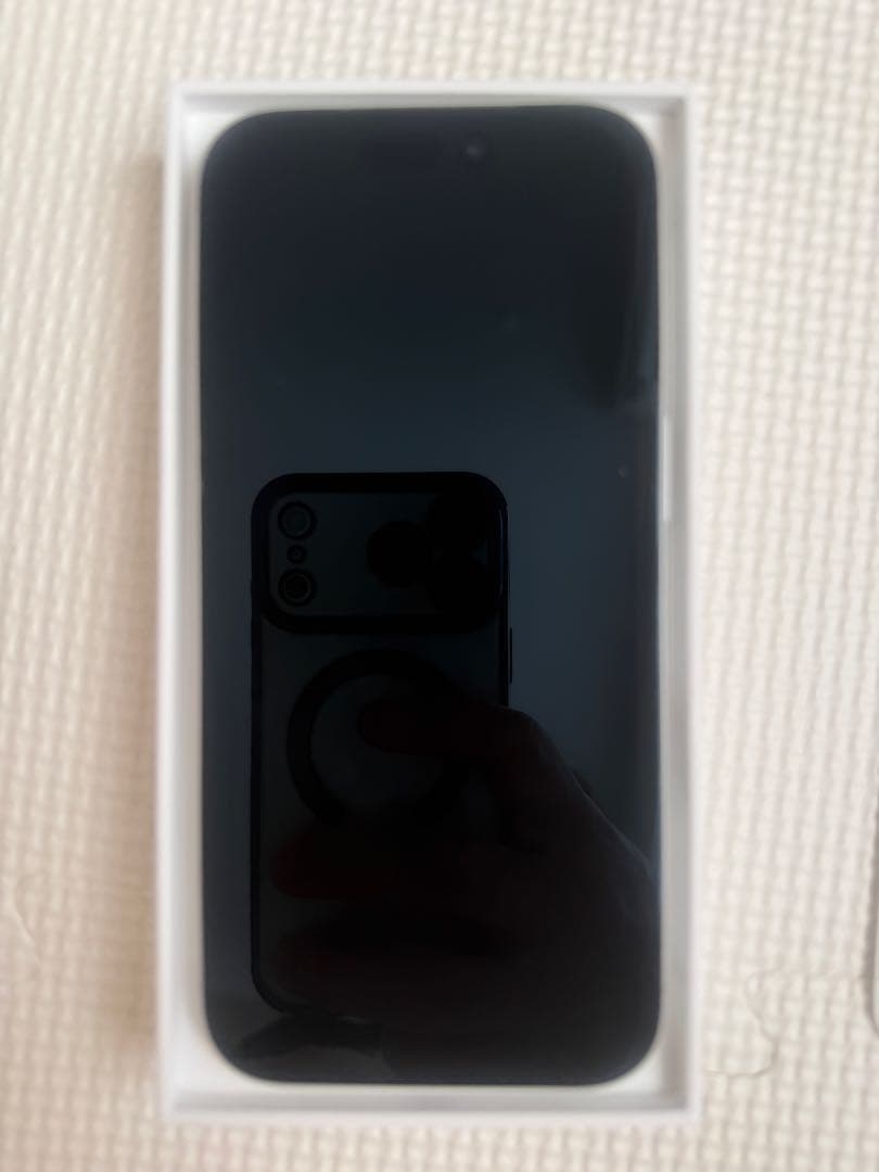 【美品】iPhone17pro 256GB シルバー 本体　おまけフィルム付き