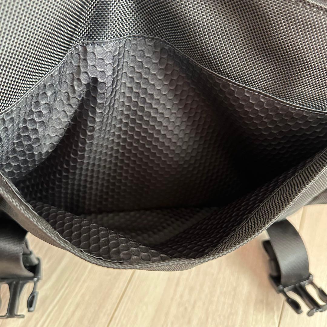 TUMI 22370DH ALPHA BRAVOアルファブラボーメッセンジャー