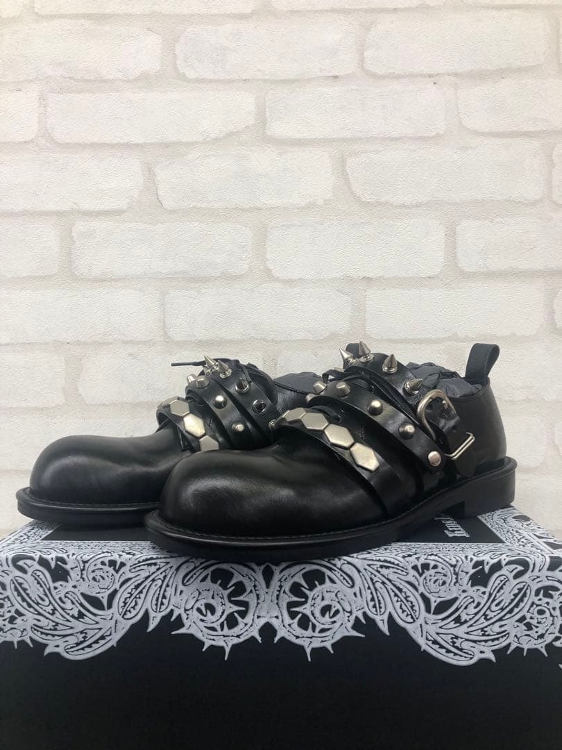 KIDS LOVE GATE × UNDERCOVER スタッズシューズ