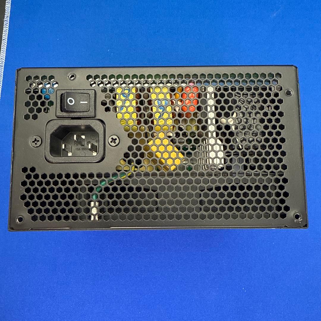 玄人志向　KRPW-GK750W/90+ 750W 電源ユニット