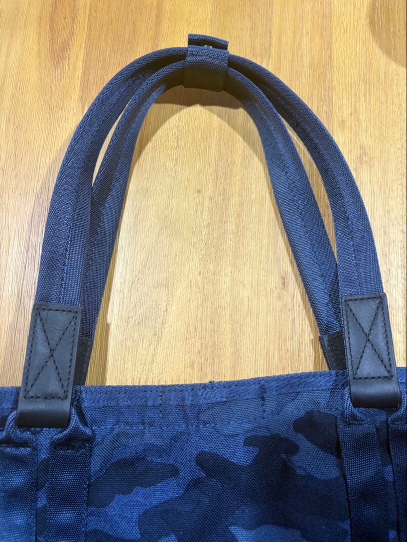 ZERO HALLIBURTONゴルフトートバッグ