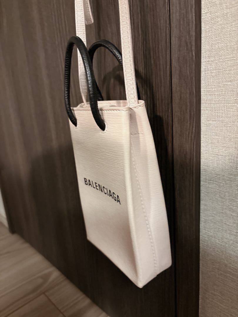 BALENCIAGA ピンク ショルダーバッグ