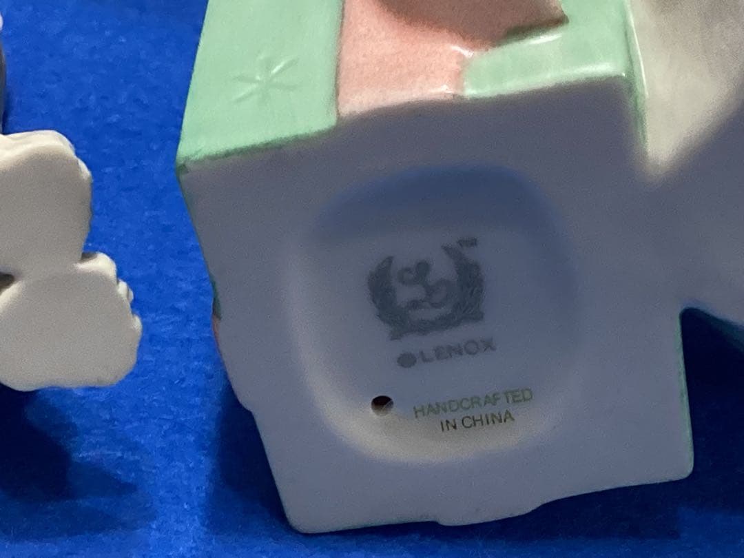 レノックス　フィギュア　フィギュリン　クリスマス　白猫の陶器置物 2点セット