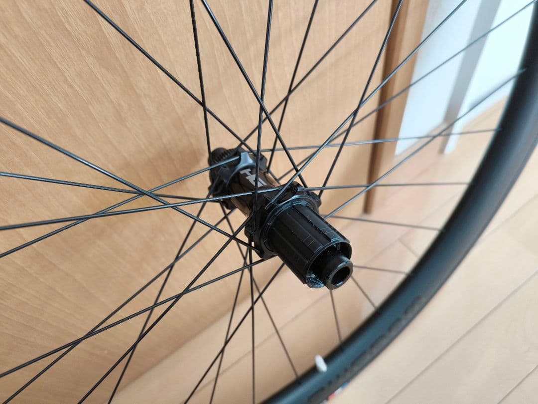キャノンデール ホログラム R45 カーボン ホイール 前後セット(タイヤ付)