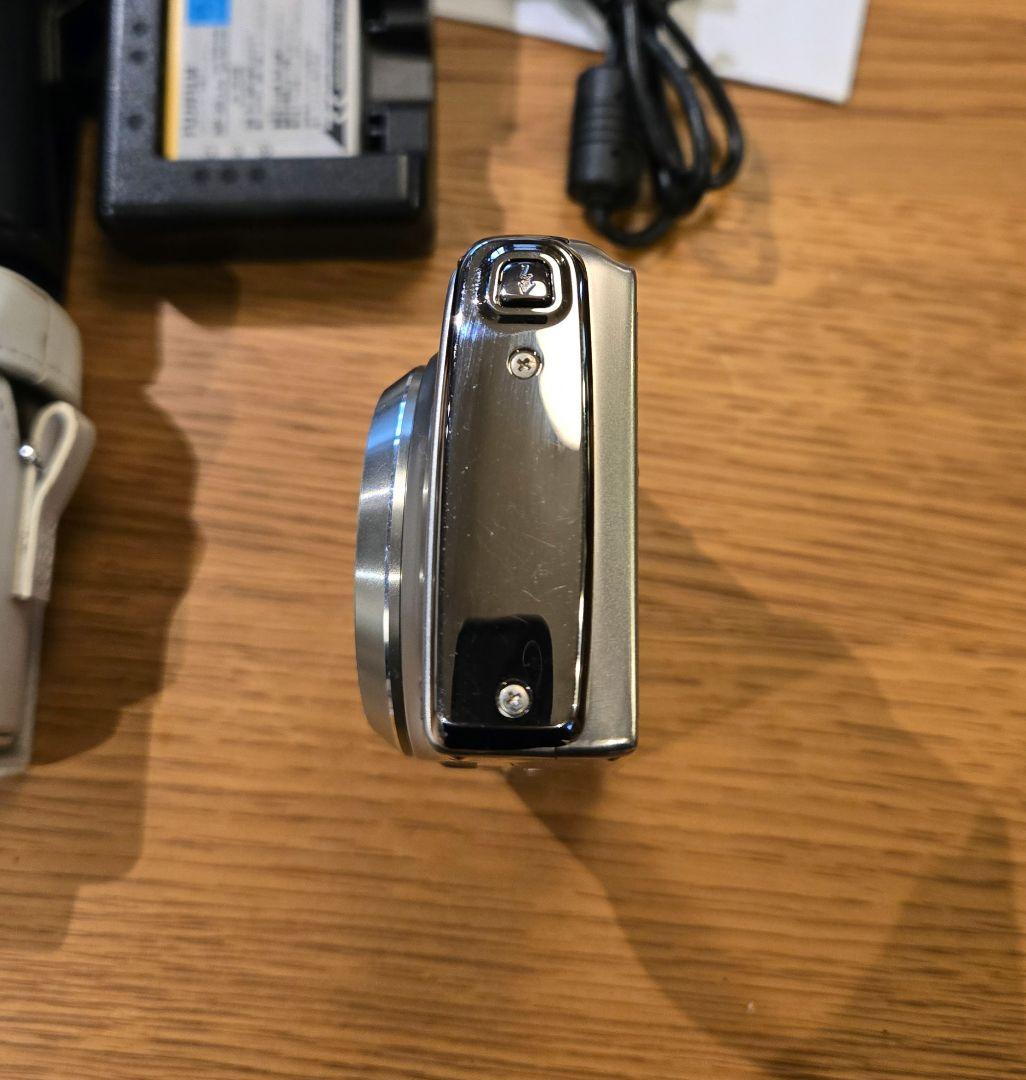 FINEPIX F600EXR FUJIFILM 富士フイルム 【動作確認済み】