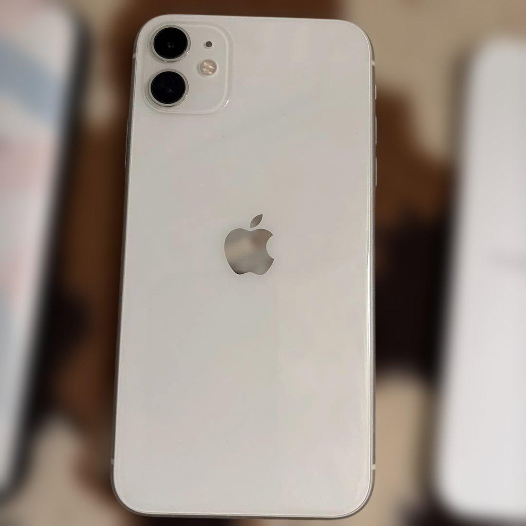 Apple iPhone 11ホワイト 本体