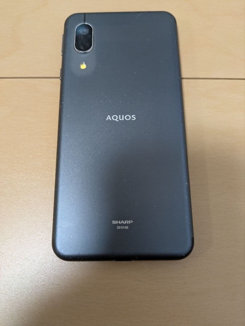 SHARP AQUOS SHV48 本体