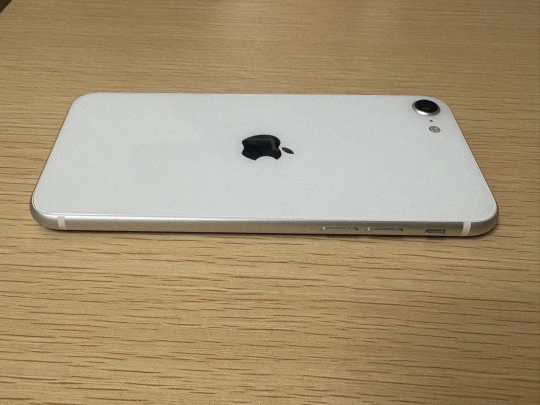 iPhone SE2 128GB simフリー バッテリー80% ホワイト