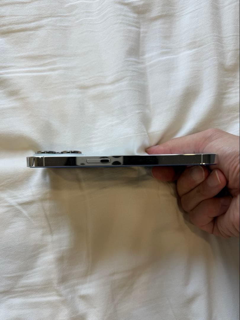 【極美品】iPhone14Pro 128GB SIMフリー　ホワイト