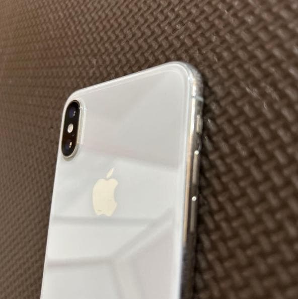 Apple iPhone X 64GB 白 本体