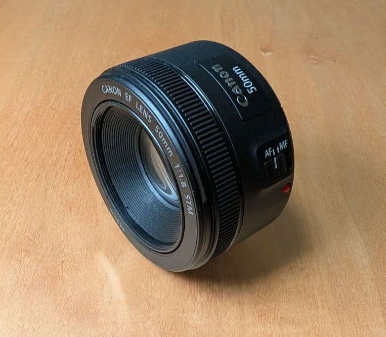 ​【美品】Canon EF 50mm F1.8 STM 単焦点レンズ