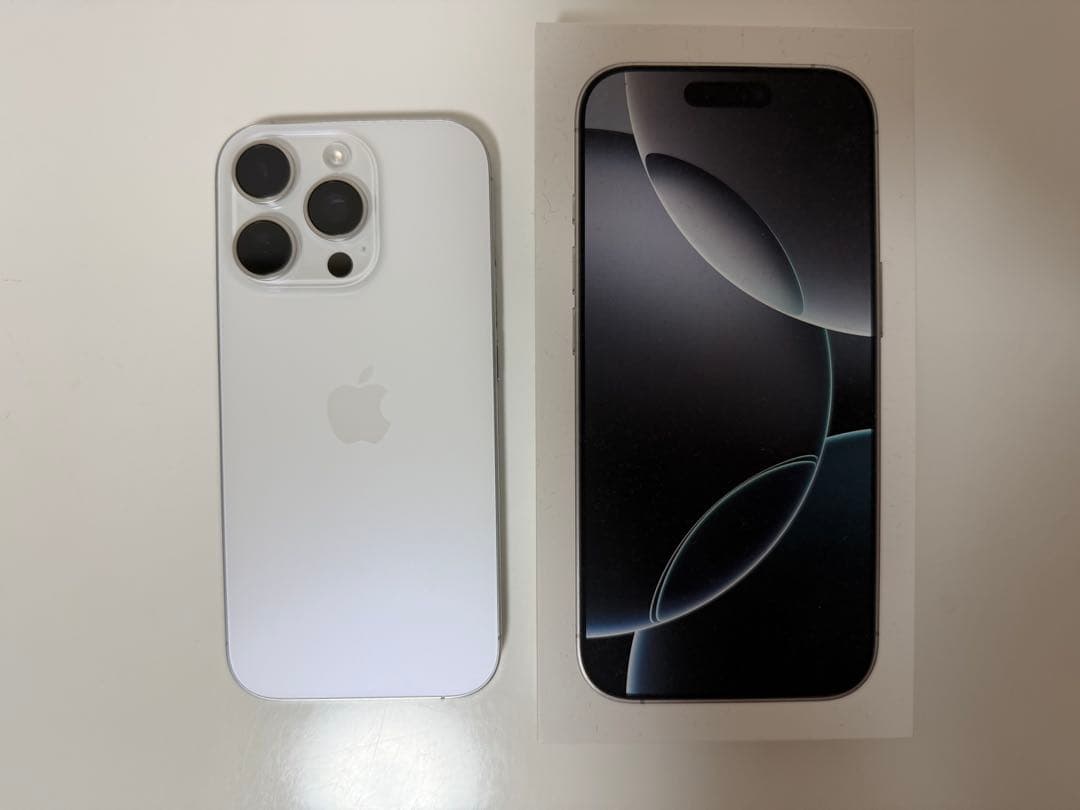 Apple iPhone 16 Pro 128GB ホワイトチタニウム