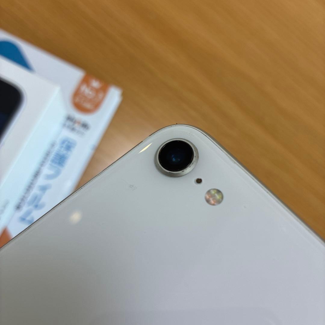 iPhone SE第2世代 64GB 白 ホームボタン故障 イヤホン未使用 箱有