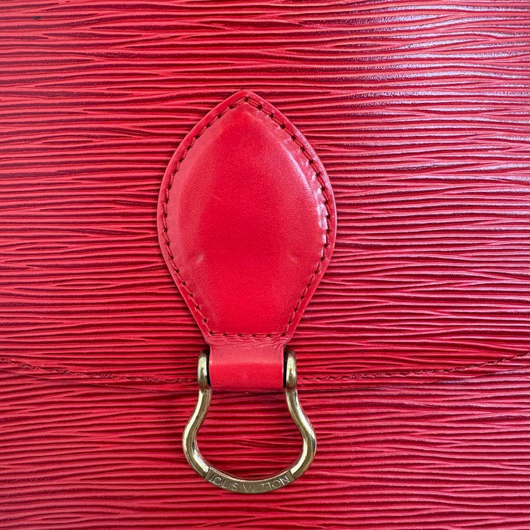 ルイヴィトン　LOUIS VUITTON エピ サンクルー　ショルダーバッグ