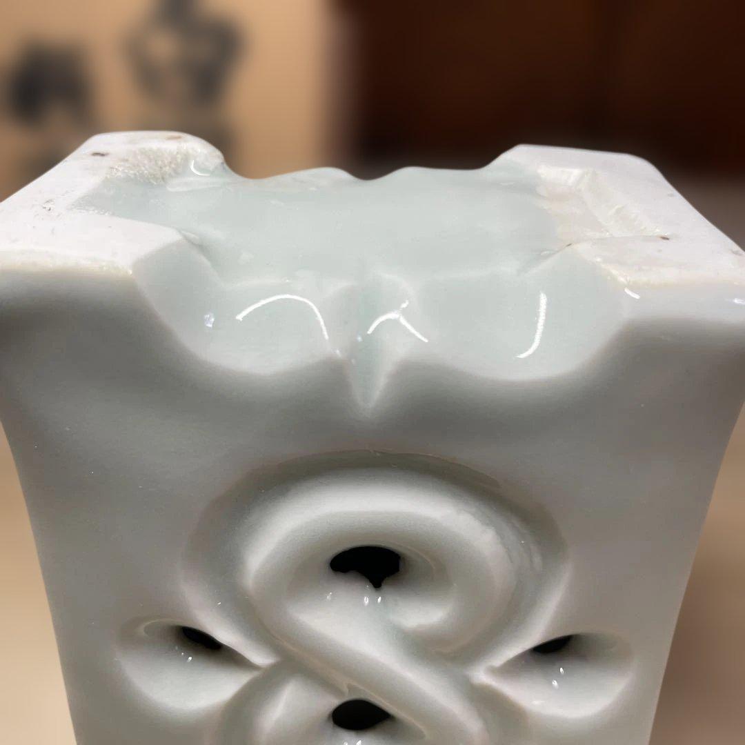 上田恒次　白瓷筆筒　共箱