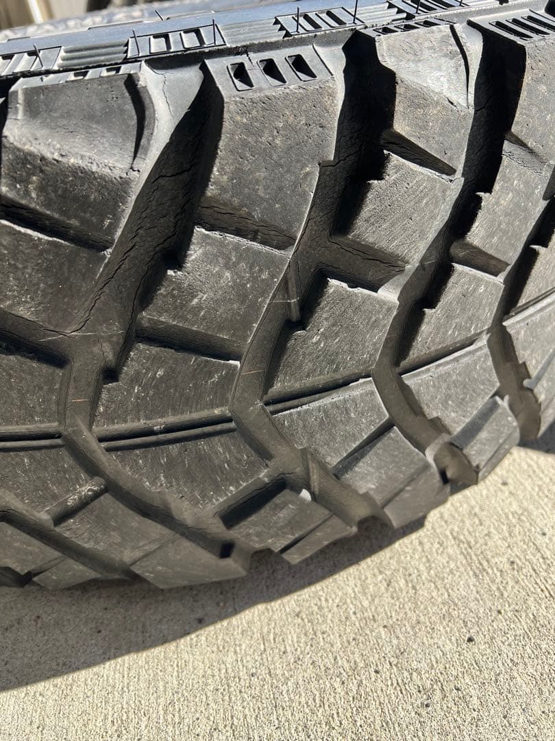 と*よ様 ランクル60 オーストラリア純正？3本、デイトナ？1本　33×12.5