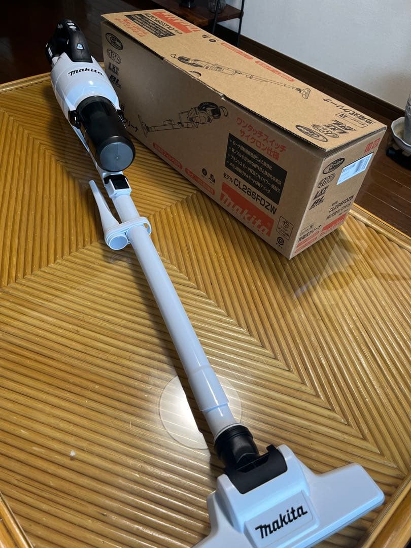 Makita コードレススティッククリーナー 「チエン」