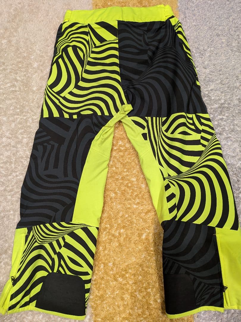 ONYONEオンヨネ 22-23モデル スキーウェア M ブラック/イエロー