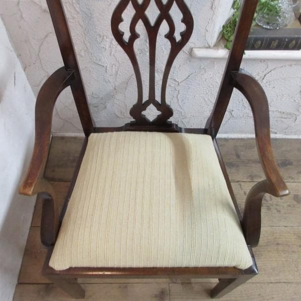 イギリス アンティーク 家具 アームチェア チッペンデール 英国 4517e