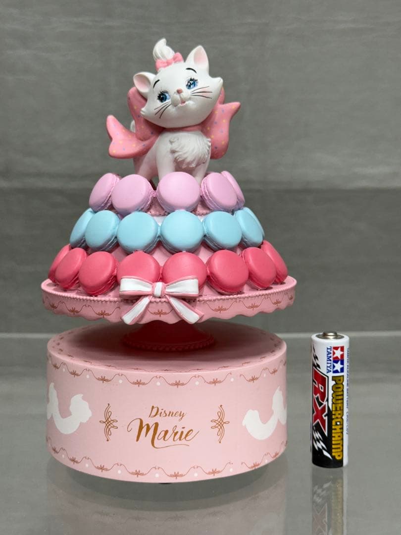 ア*キ様 ディズニー　マリーちゃん　おしゃれキャット　マカロン　オルゴール　中古