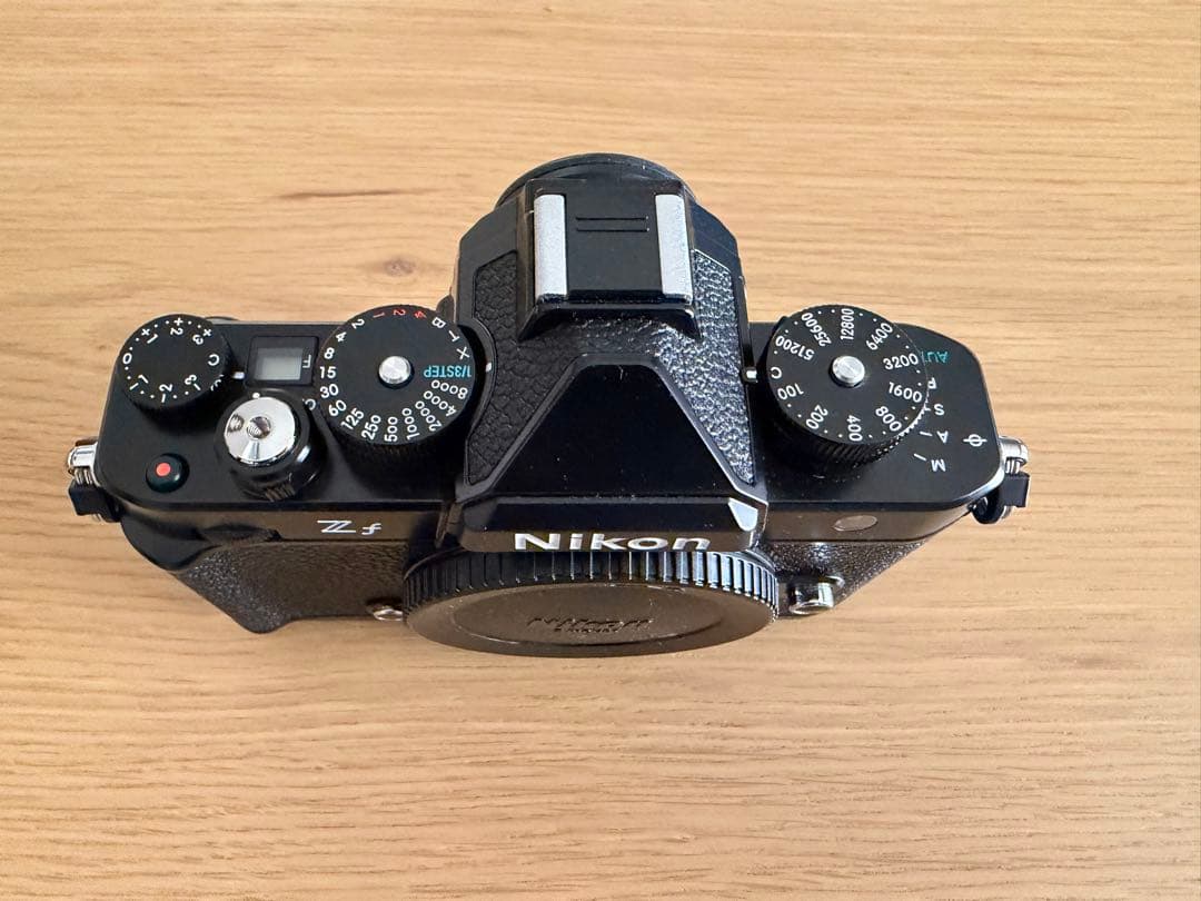 【極美品】Nikon Zf + 単焦点レンズ2本セット