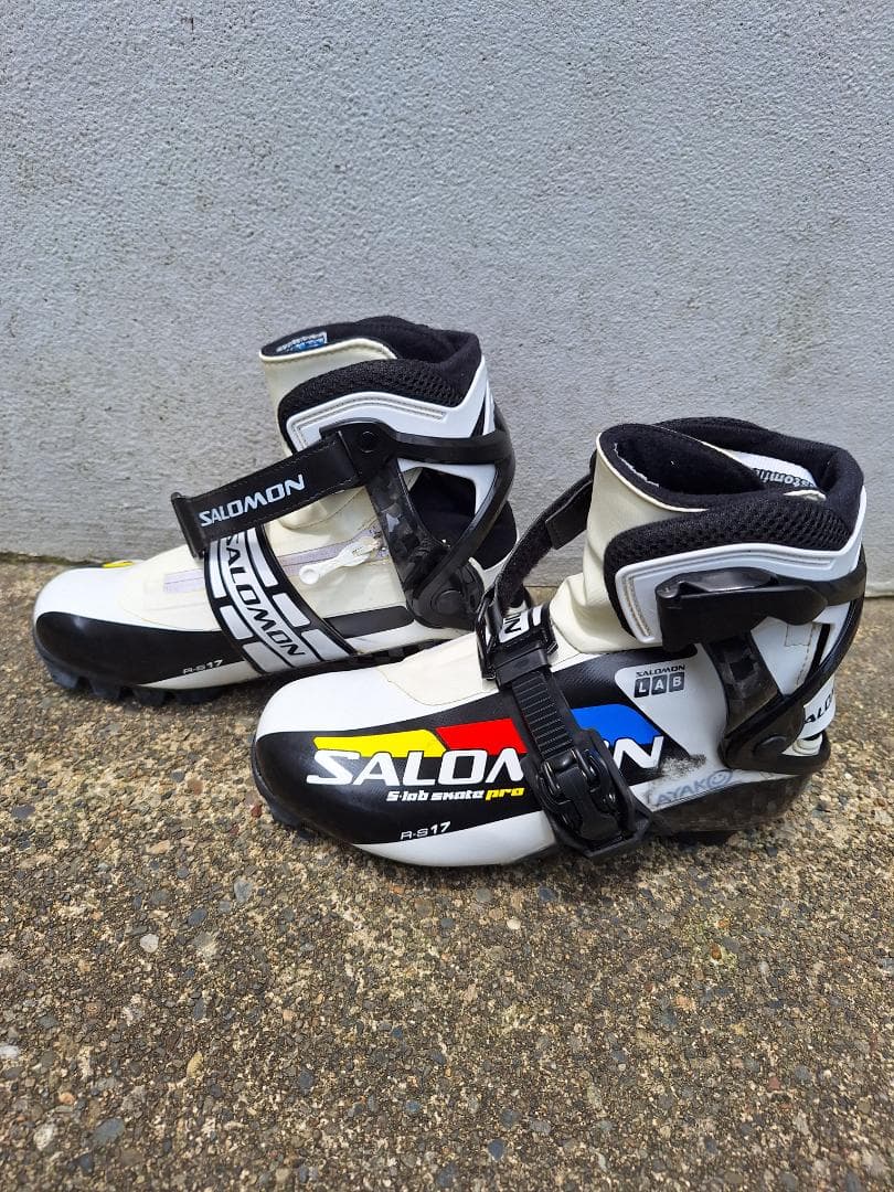 SALOMON クロスカントリースキーブーツ