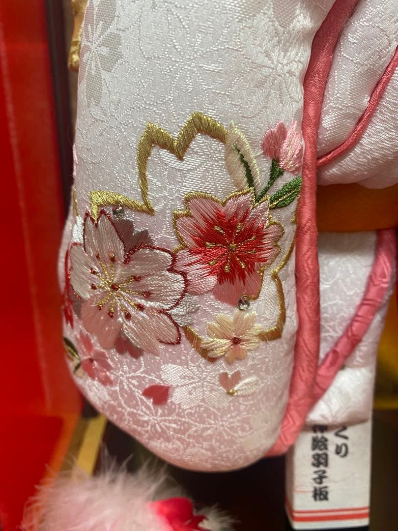 羽子板　立体振袖　ガラスケース１５号・サイズ間口約３１×奥行約２５×高さ約６２㎝