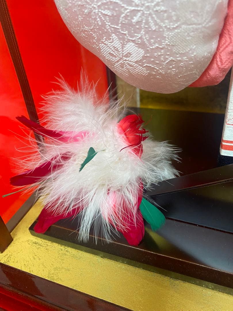 羽子板　立体振袖　ガラスケース１５号・サイズ間口約３１×奥行約２５×高さ約６２㎝