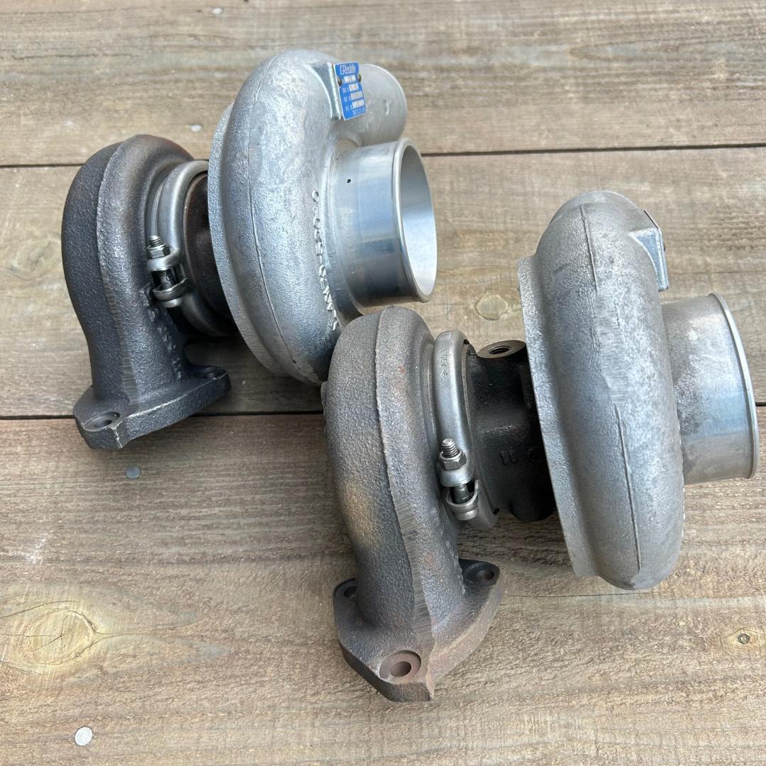 HKS　ツインターボ　TD06-20G