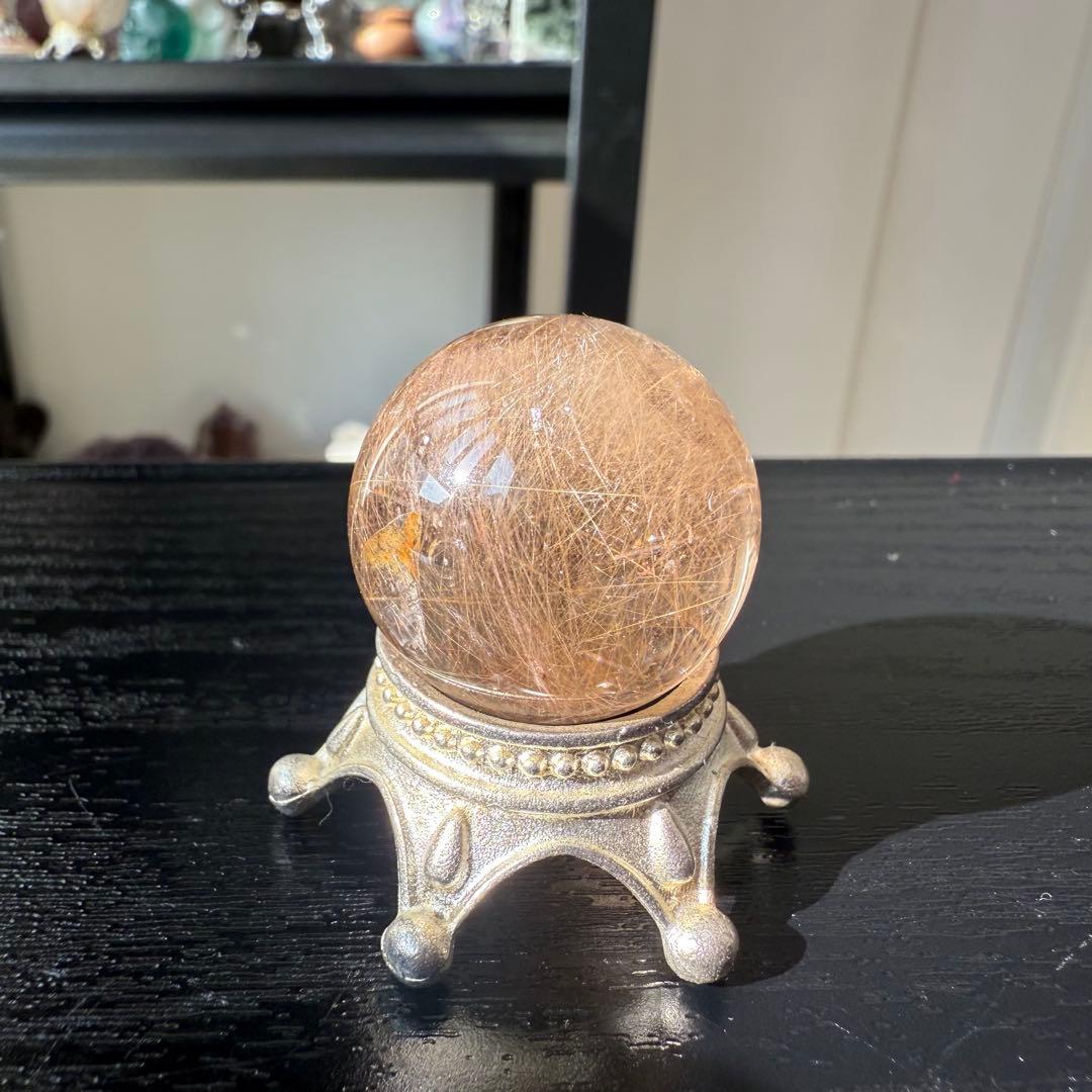 天然石ルチルクォーツのスフィア　丸玉　置物NO.011308