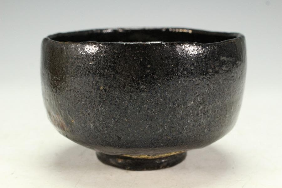茶道具 四代 清水六兵衛 六居作 黒楽 富士茶碗 共箱(K-XA950)