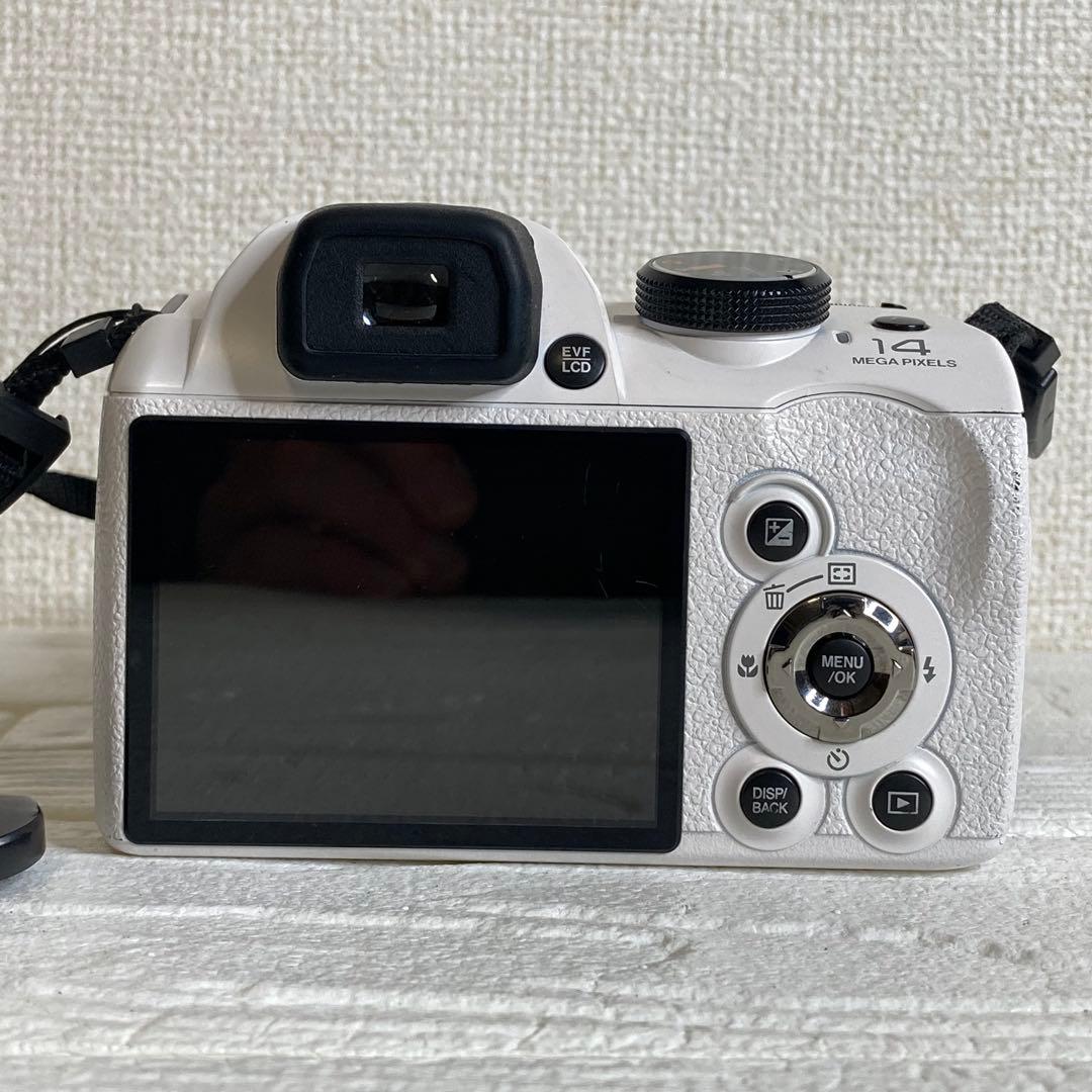 FUJIFLIM Finepix S4500 デジカメ 白 コンデジ 動作品