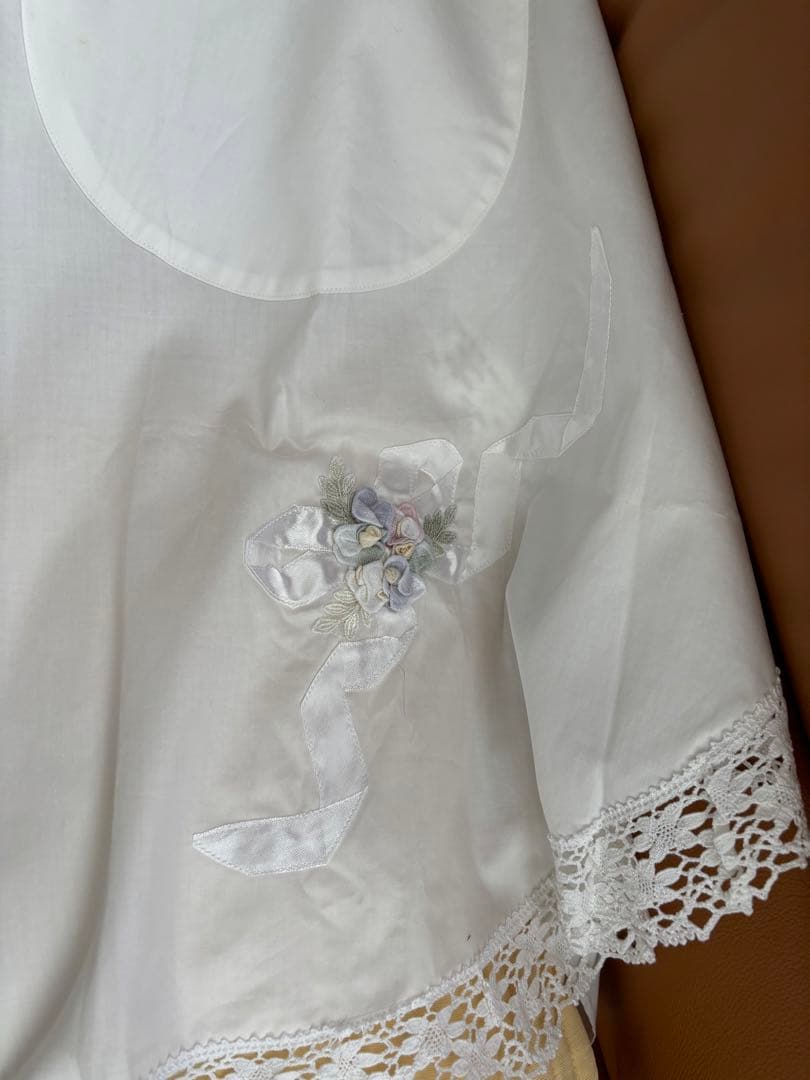 ヒスクーロネ　エプロン