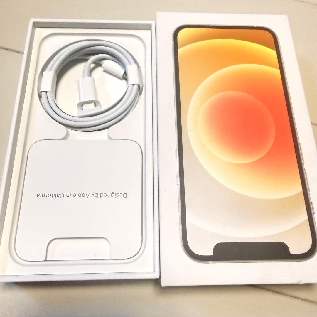 Apple iPhone 12 ホワイト 128GB SIM FREE 美品