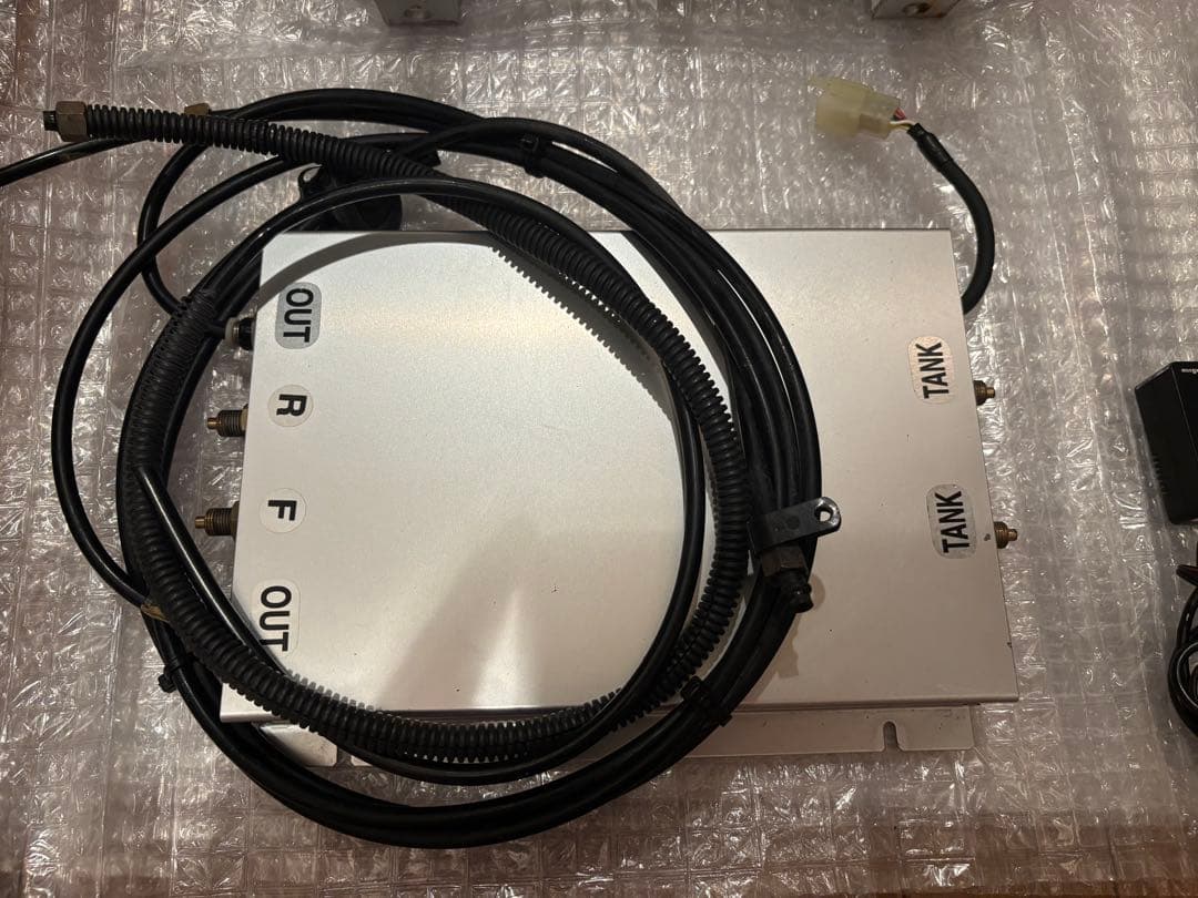 ボルドワールド ROBERUTA PARFUME エアサスペンション　車高調