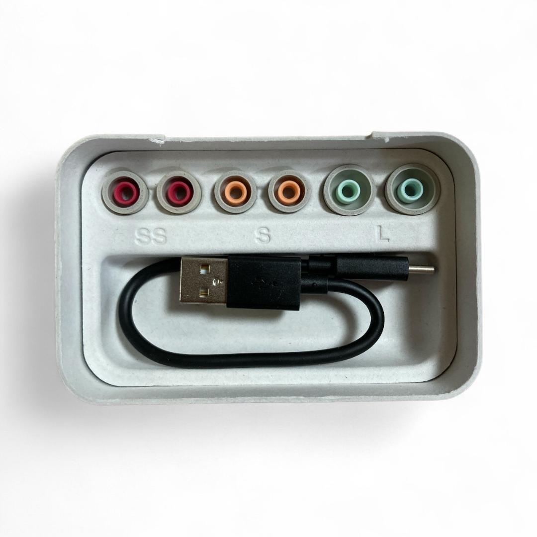 【美品】SONY WF-1000XM5 プラチナシルバー