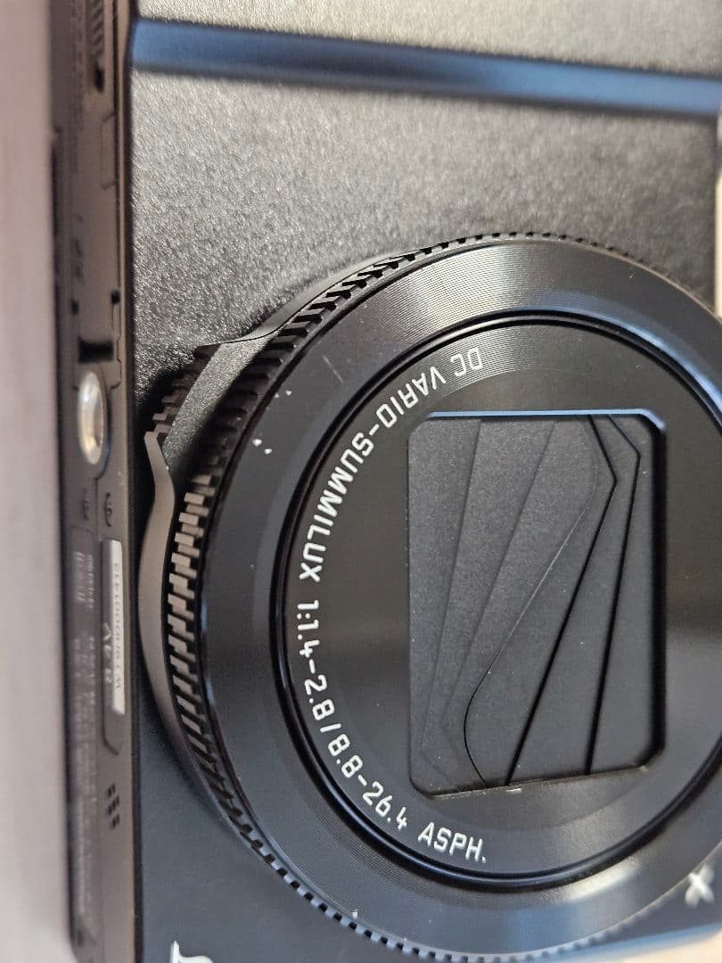 デジタルカメラ LUMIX DMC-LX9